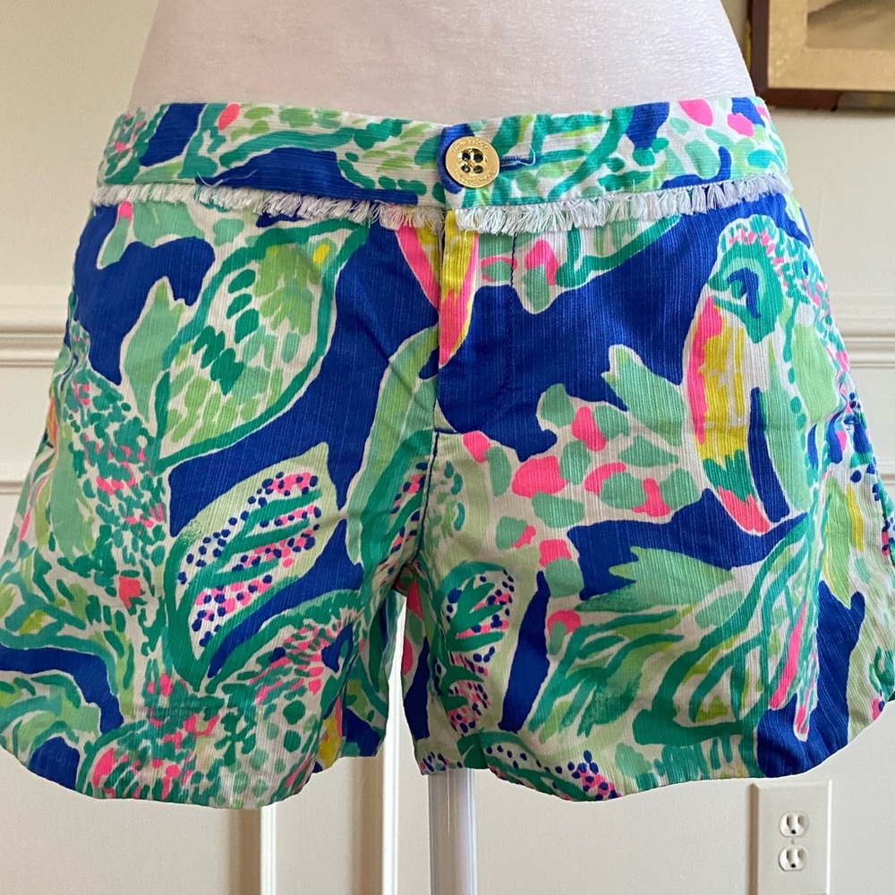 Lilly Pulitzer "Beckon Blue Wake Up Call" Jayne shorts with fringe sz 4